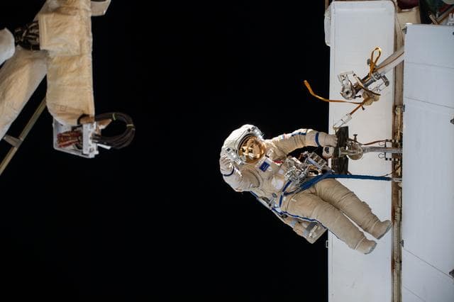 NASA image: iss070e009144