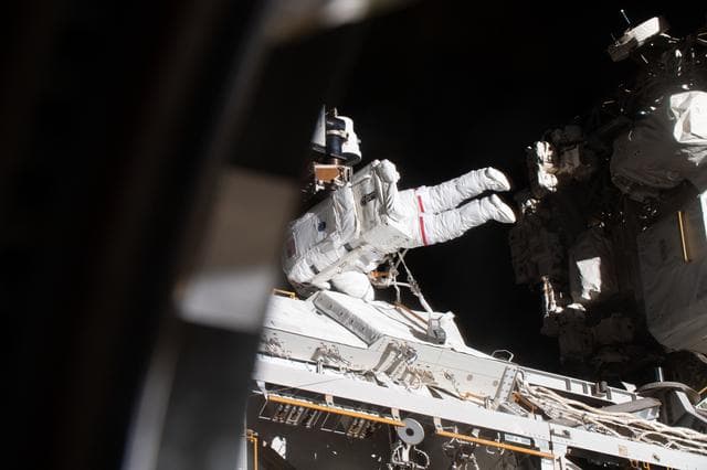 NASA image: iss070e015430