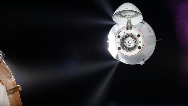 NASA image: iss070e022098