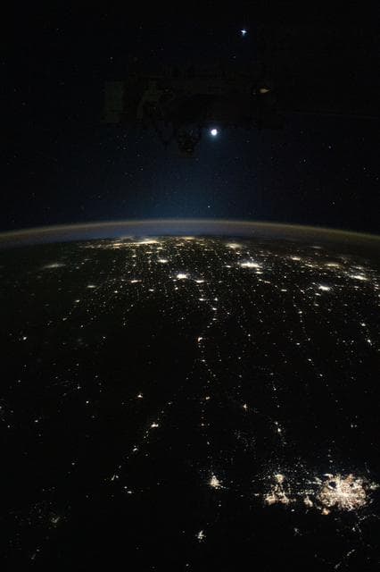 NASA image: iss070e022666