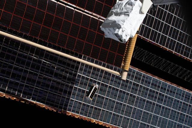 NASA image: iss070e041037