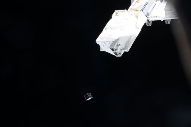 NASA image: iss070e041245