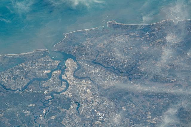 NASA image: iss070e043540