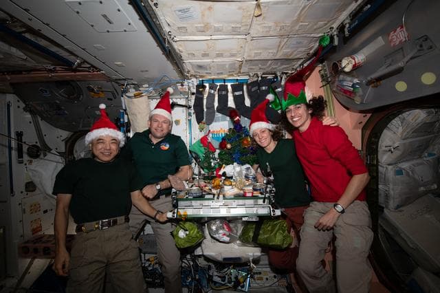NASA image: iss070e044842