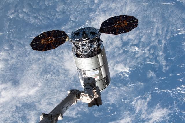 NASA image: iss070e085722