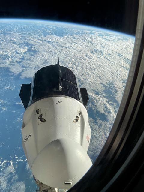 NASA image: iss070e087501