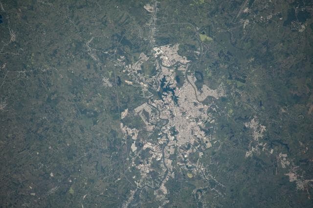 NASA image: iss070e098296
