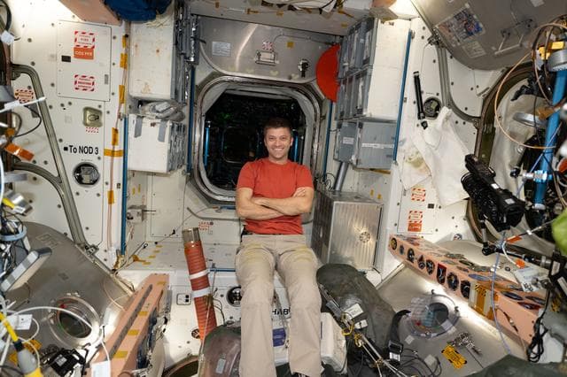 NASA image: iss070e117630