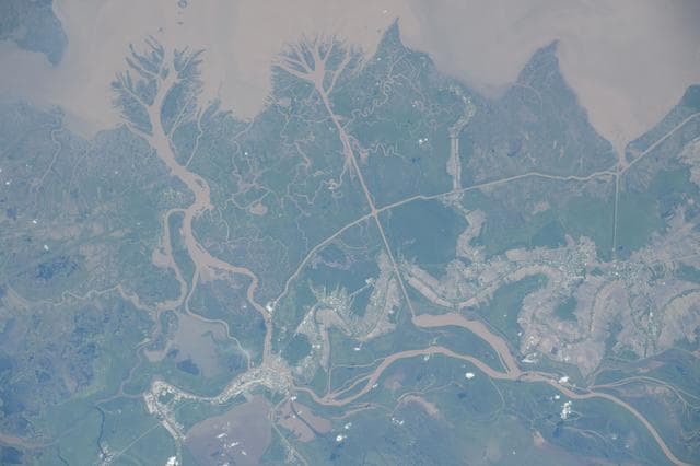 NASA image: iss070e129384