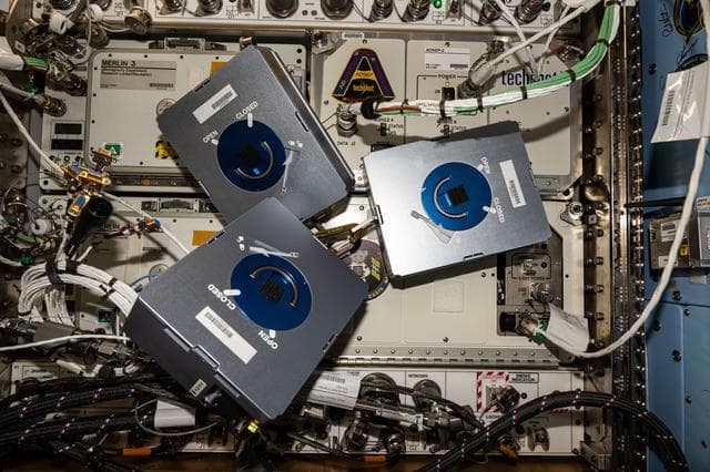 NASA image: ADSEP-PIL-02 Cassettes