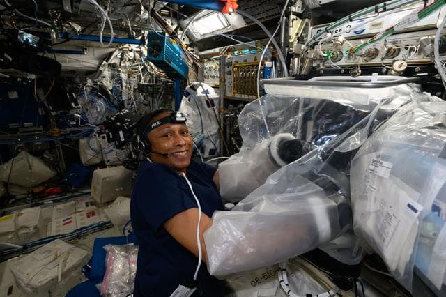 NASA image: iss071e000901