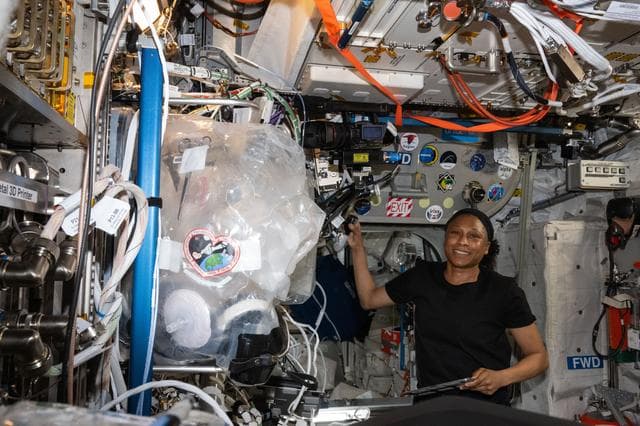 NASA image: iss071e006723