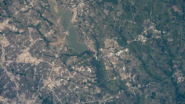 NASA image: iss071e007521