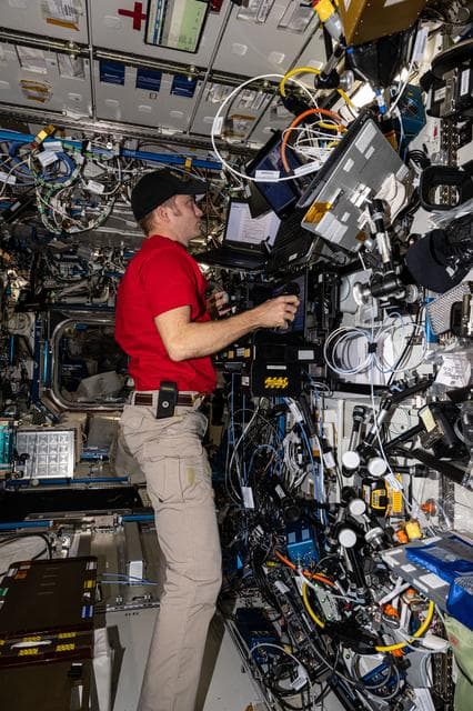 NASA image: iss071e010051