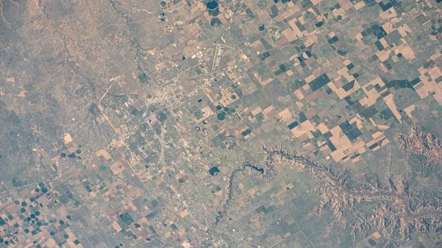 NASA image: iss071e046217