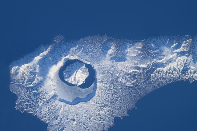 NASA image: Onekotan, an uninhabited volcanic island