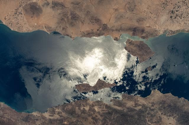 NASA image: iss071e130631