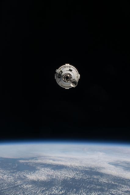 NASA image: iss071e171096