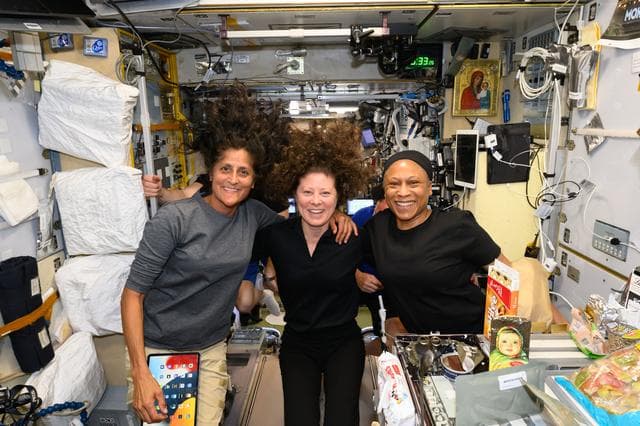 NASA image: iss071e178365