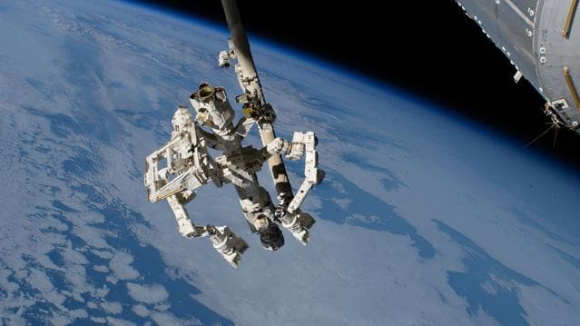 NASA image: iss071e178989