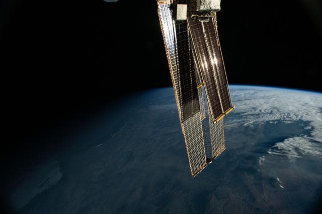 NASA image: iss071e196615