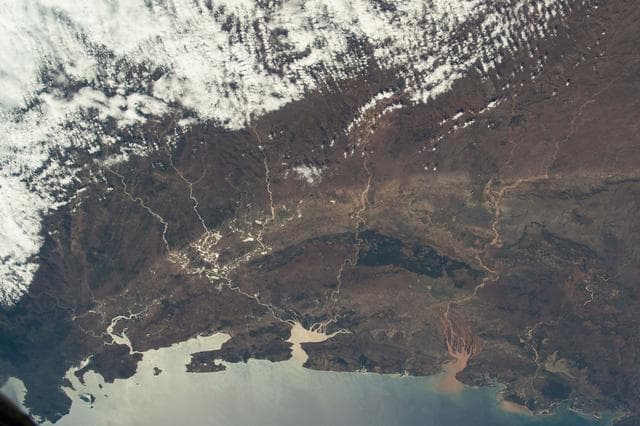 NASA image: iss071e218076