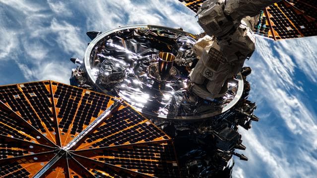 NASA image: iss071e329978