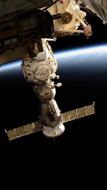 NASA image: iss071e364253