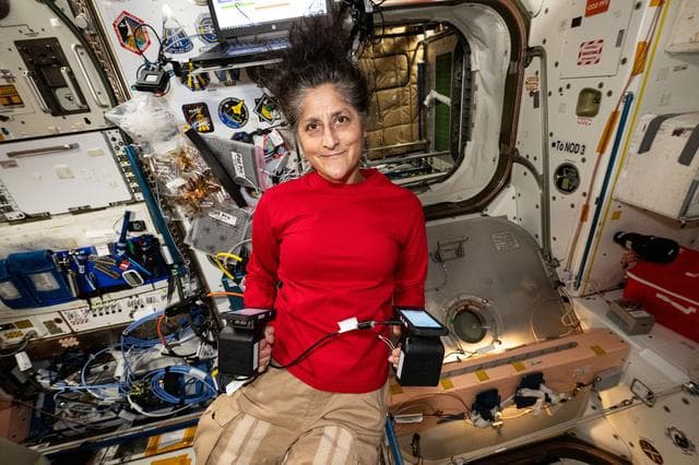 NASA image: iss071e463570