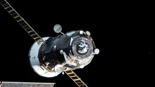 NASA image: iss071e464295