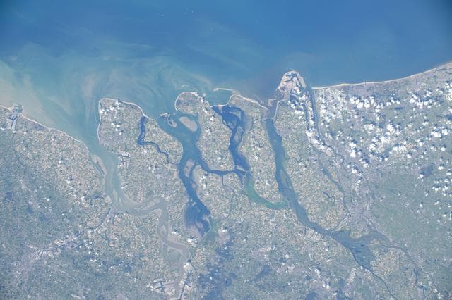 NASA image: iss071e488058