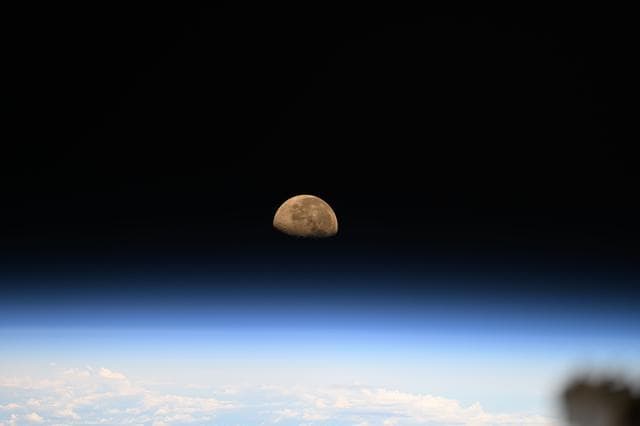NASA image: iss071e549317