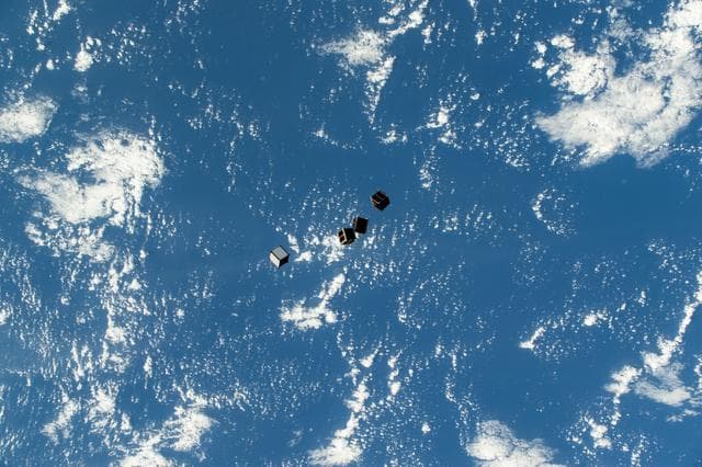 NASA image: iss071e579940