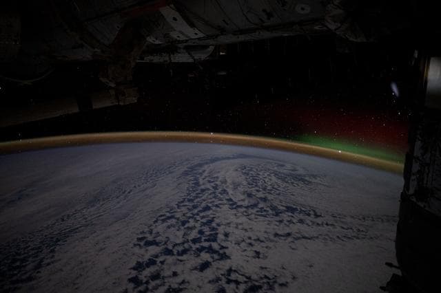 NASA image: iss071e586401