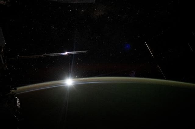 NASA image: iss071e587011