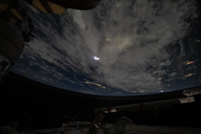 NASA image: iss071e620932