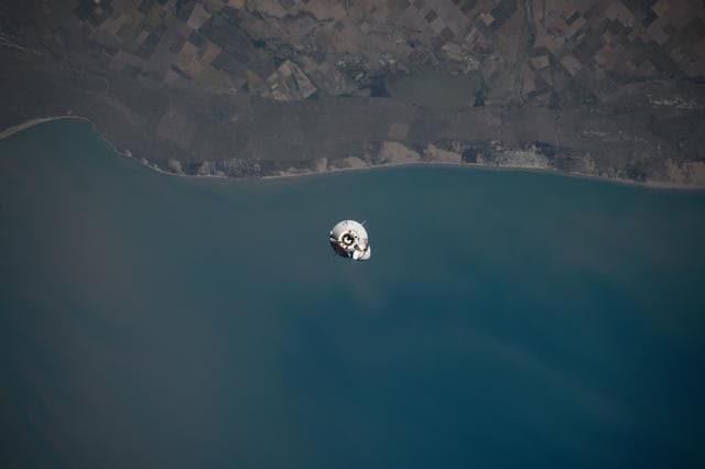 NASA image: The SpaceX Dragon cargo spacecraft approaches the International Space Station