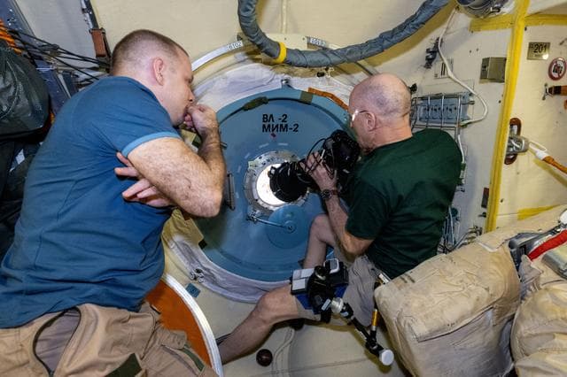 NASA image: Expedition 72 Flight Engineers Don Pettit and Ivan Vagner