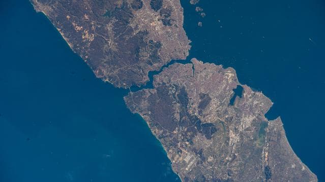 NASA image: The Bosphorus Strait splits the city of Istanbul, Türkiye
