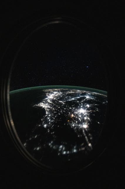 NASA image: The eastern coast of the United States at nighttime