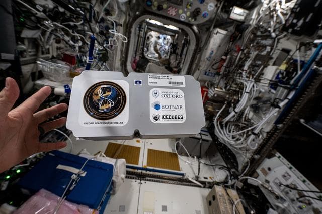 NASA image: iss073e0001010