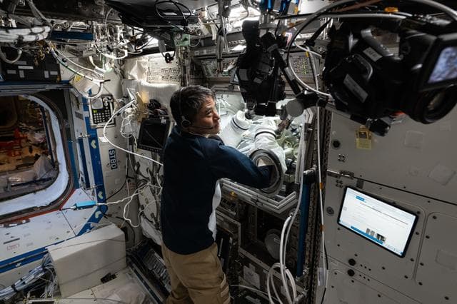 NASA image: iss073e0177064