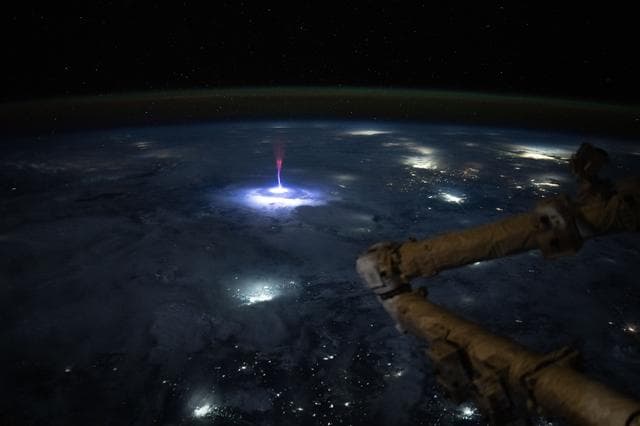 NASA image: iss073e0281502