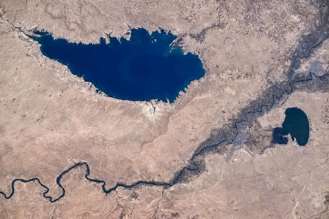 NASA image: The Euphrates River runs in between Lake Tharthar and Lake Habbaniyah