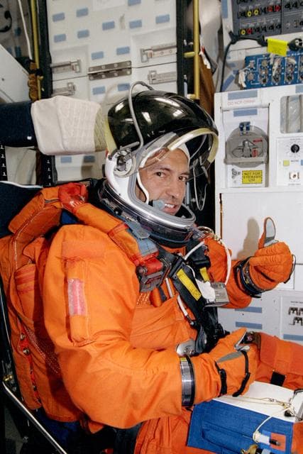 NASA image: STS-97 crew trains in CCT II, building 9