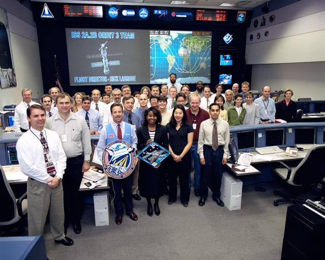 NASA image: STS-106 BFCR orbit 3 and WFCR Orbit 2 flight teams