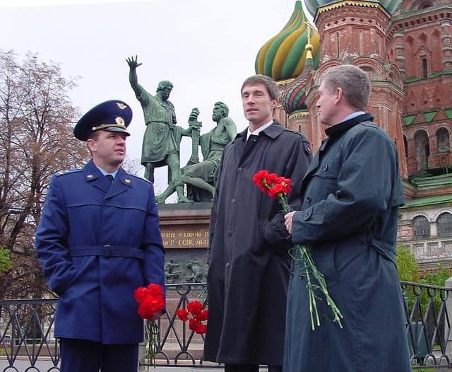 Various views of Expedition One crewmembers in Russia