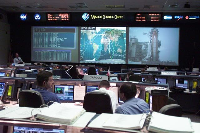 NASA image: STS-100 MCC Launch Activities