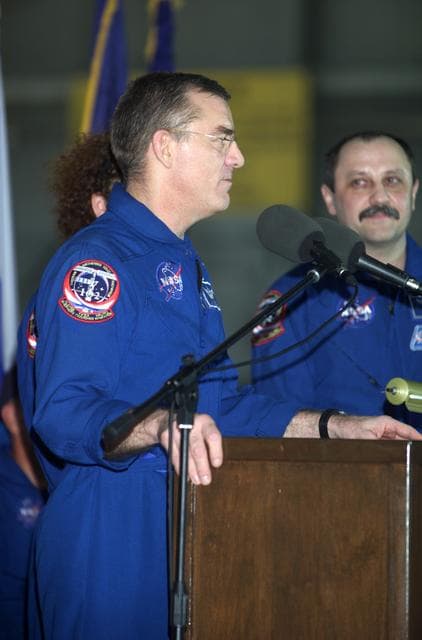 NASA image: STS-105 Expedition 2 Return
