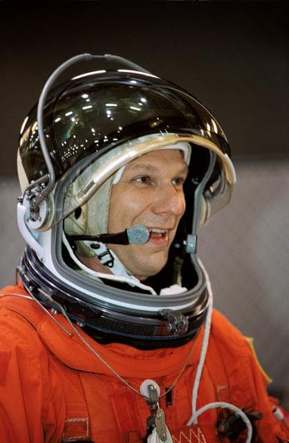 NASA image: STS-112 Preflight Emergency Egress Training